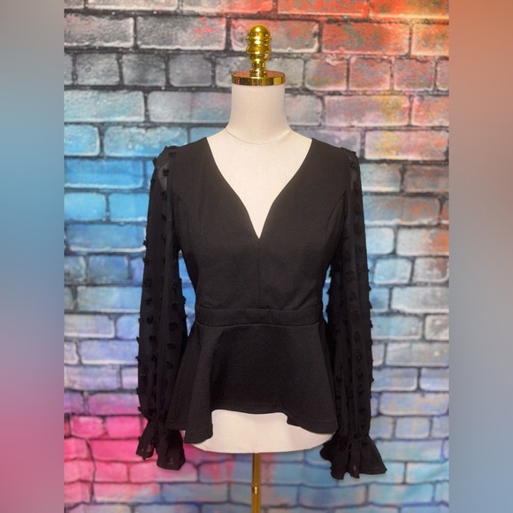 NWT Apeach Black Blouse - Picture 1 of 3